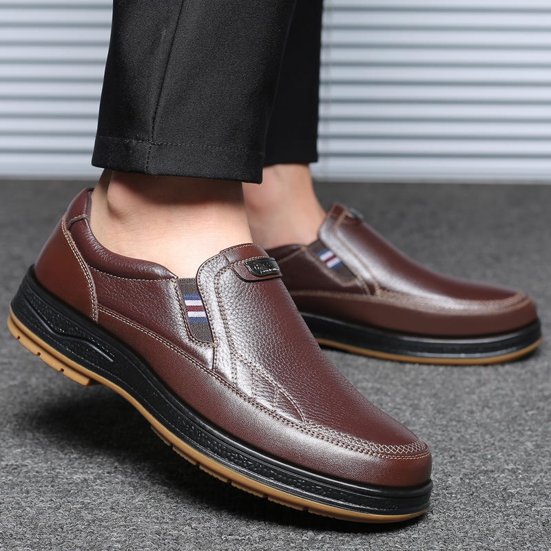 2018秋冬季新款真皮男士皮鞋商務休閑男鞋批發壹件代發套腳男單鞋