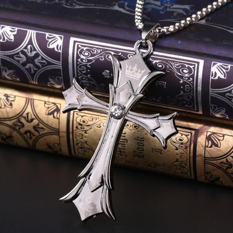 Ciondolo in acciaio al titanio alla moda con personalità, corona autoritaria, collana con croce, gioielli da uomo alla moda, pistola, nero_voghion.com