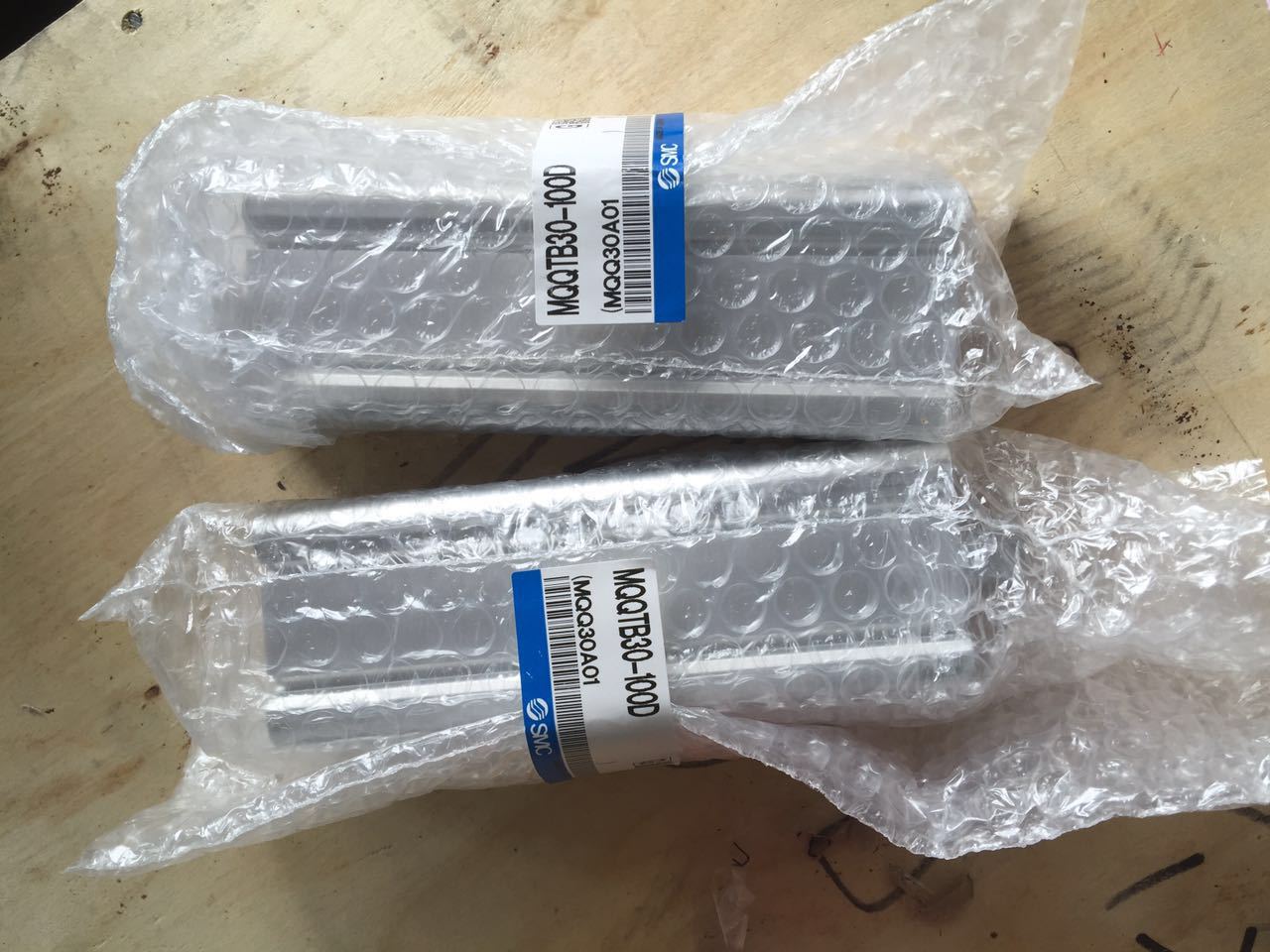 日本SMS   低摩擦气缸MQQTB30-100D 