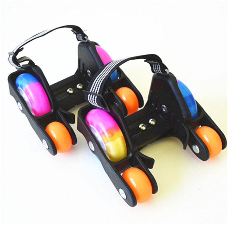 Four-wheel enhanced PU Hot Wheels roller skates heywalk shoes Children's starry sky roller skate walking tool Flash wholesale Four-wheel enhanced PU Hot Wheels roller skates heywalk shoes Children's starry sky roller skate walking tool Flash wholesale