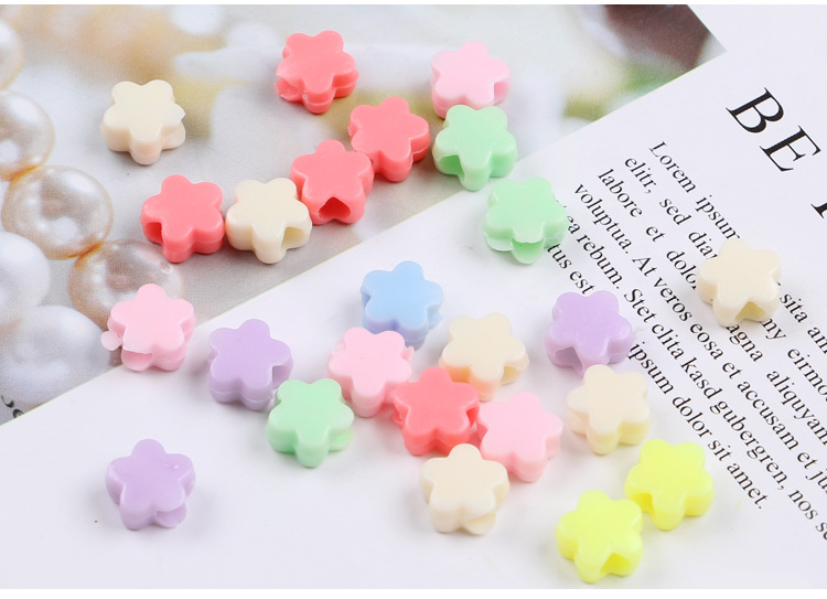 Direct sales and wholesale of four types of straight-hole and large-hole acrylic diy handcrafted beaded materials for children's educational toys detail image 10