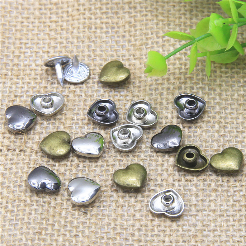 Manufacturers supply love Corner nail Peach Metal Rivets alloy heart-shaped rivet Can be customized