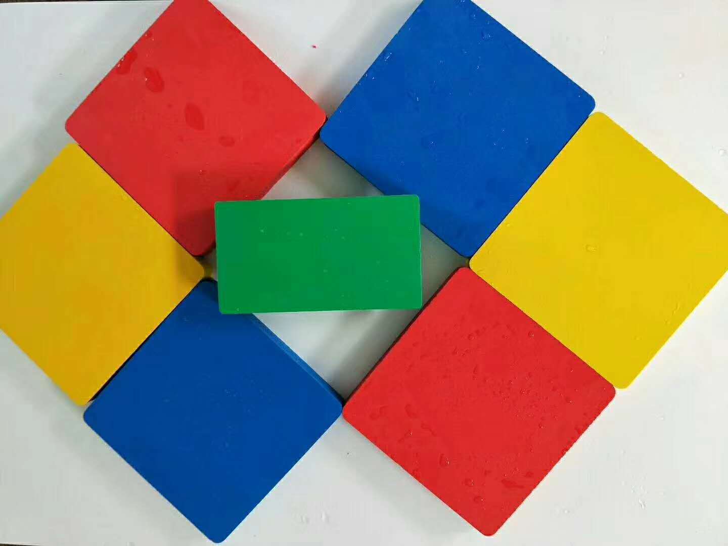 彩色PVC板生产厂家专业户外专用彩色板 不易褪色不易老化户外批发-阿里巴巴