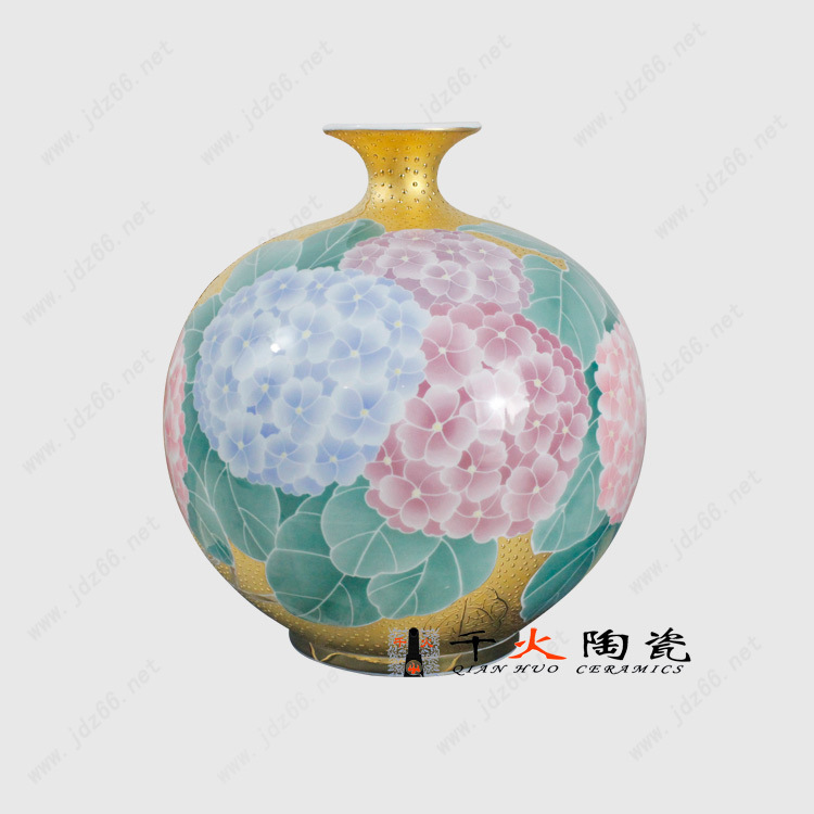 景德镇陶瓷花瓶 手绘五彩绣球花陶瓷花瓶天球瓶鎏金花瓶高档礼品