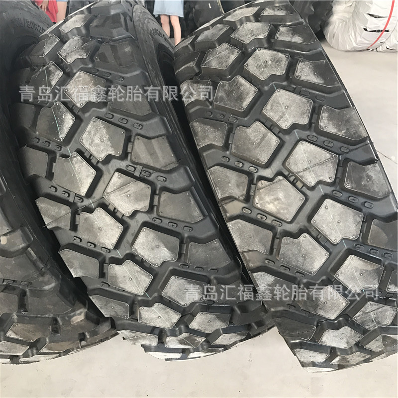 供应335/80R18工程机械轮胎 335/80R18 吊车轮胎  TRIANGLE