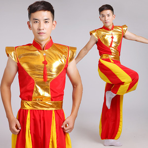 Chinese Folk Dance Dress Men's and women's Yangko costumes make a good start