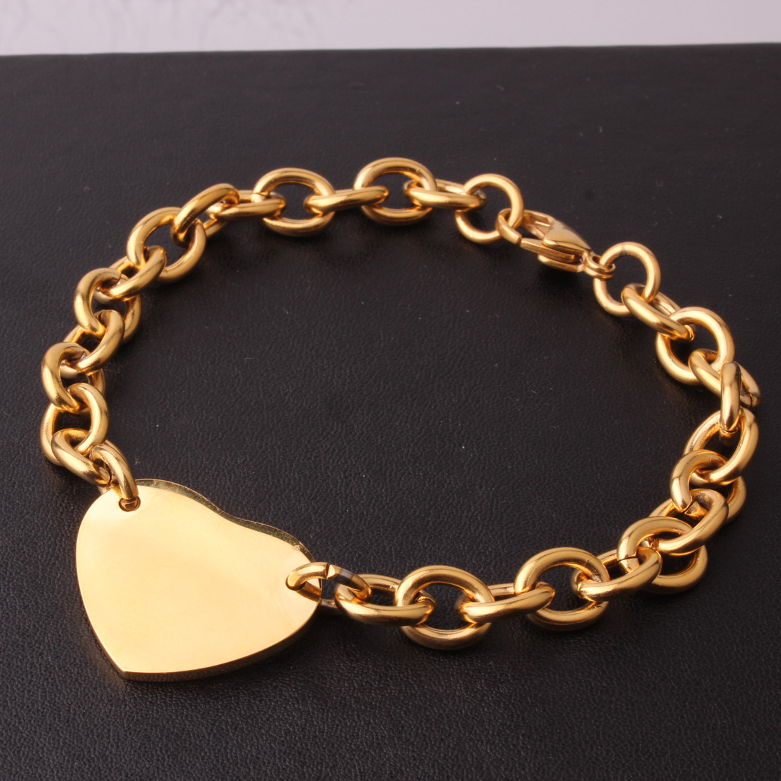 25g Weight Titanium Steel Pendant Material Bracelets Classification Titanium Steel Chain Material 1 Piece Quantity Street Occasion Titanium Steel Material Heart Shape Pattern Women's Gender Polishing Design Basic, Modern Style, Classic Style Style Basic Modern Style Classic Style Heart Shape Titanium Steel Bracelets In Bulk 8