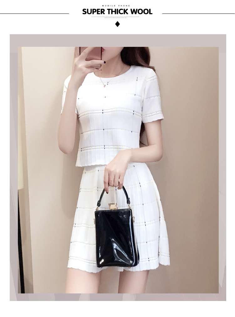 Costume femme en Soie glacée - Ref 3334739 Image 24