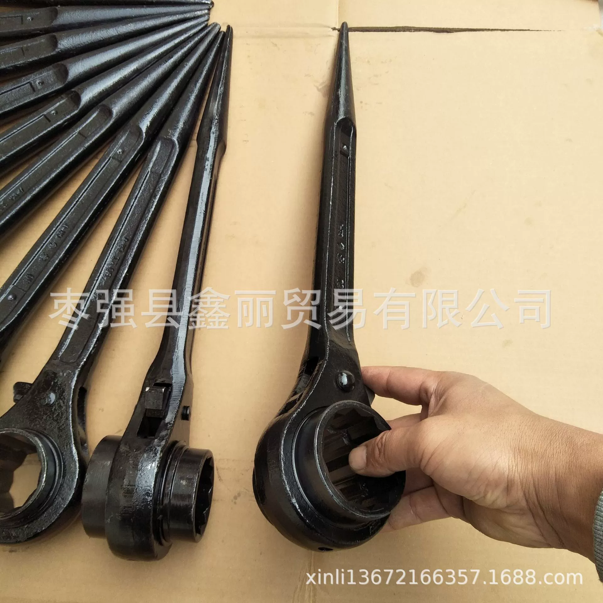 Поставка гаечного ключа в форме цветка сливы Tianjin Hebei Hengshui Zaoqiang Donggong 27-30 32-36 с двойной головкой и высоким грифом