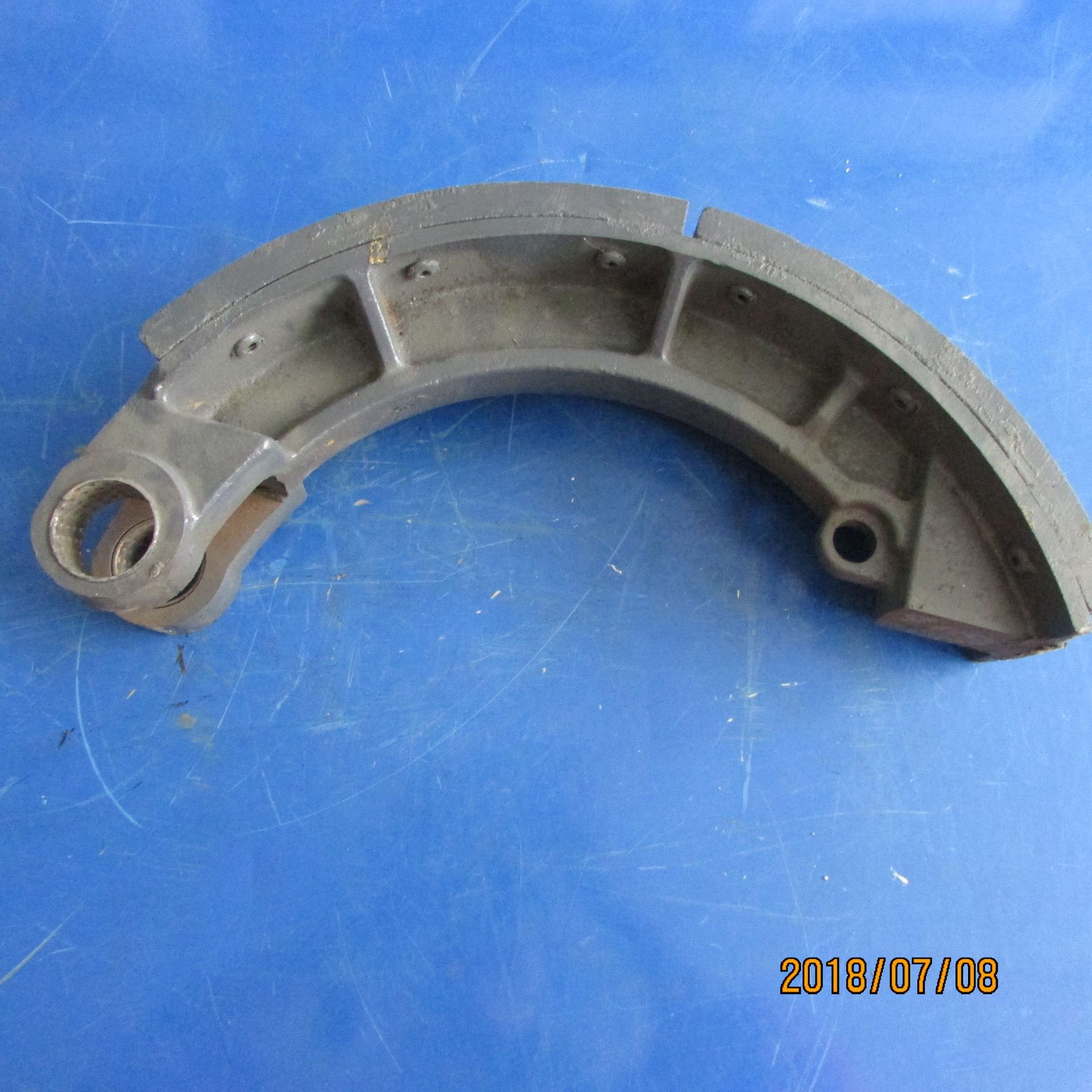 供应徐工平地机配件381601109 Y180-H.2.6.3制动蹄片ZBJ