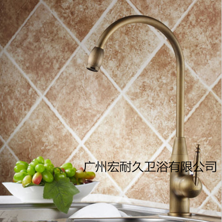 American Amazon ebay Hot-selling Antique Brass Hot and Cold Kitchen Sink Faucet European Retro Faucet