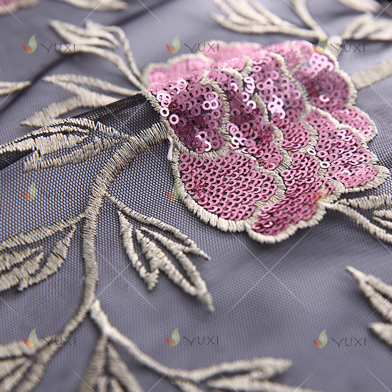 厂家直销 立体玫瑰花型亮片布料 珠片绣婚纱礼服时装绣花面料