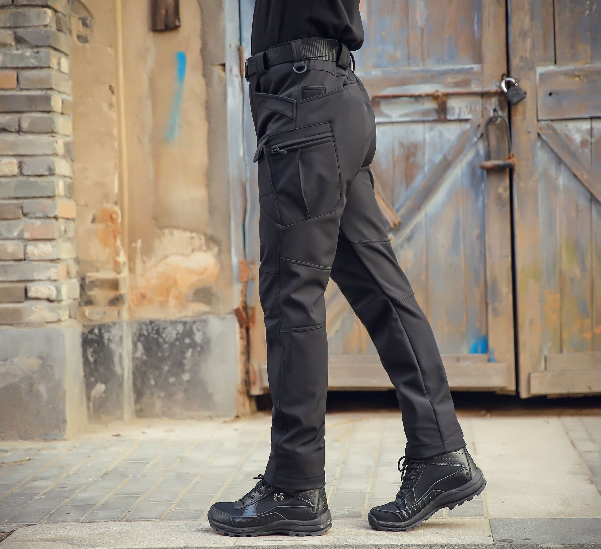 Man's clothing Archon Outdoor sharkskin soft shell pants Tactical Army Leggs Assault pants Waterproof warm men's camouflage_viptrois.com