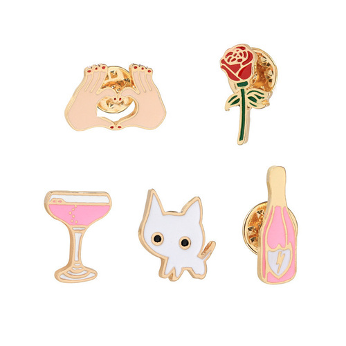 Creative foreign trade Japanese and Korean rose wine glass corsage, cat alloy oil dripping brooch, love lapel pin pink badge