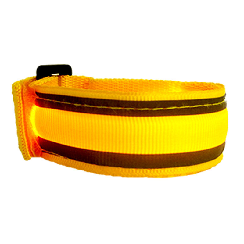 Retroreflective flashing bracelet