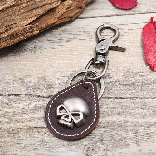 Vintage European and American Skull Head Cowhide Keychain E-commerce Punk Genuine Leather Keychain Men's Accessory
