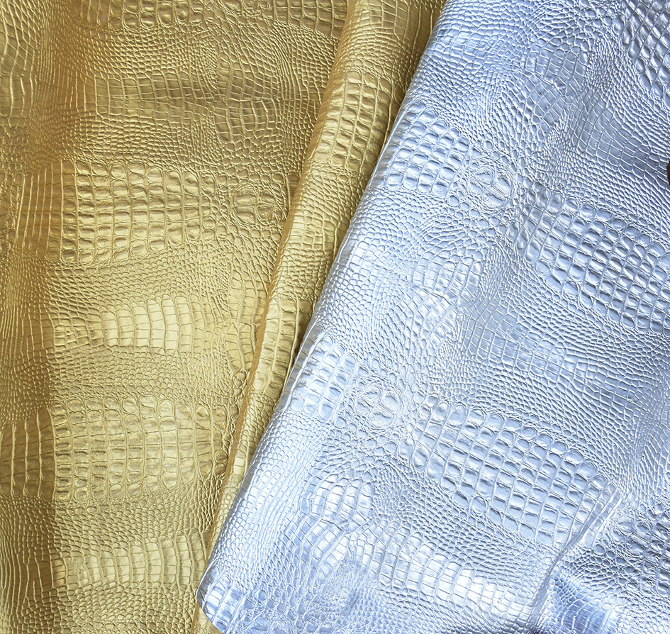 低价销售库存金属色鳄鱼纹头层皮料
