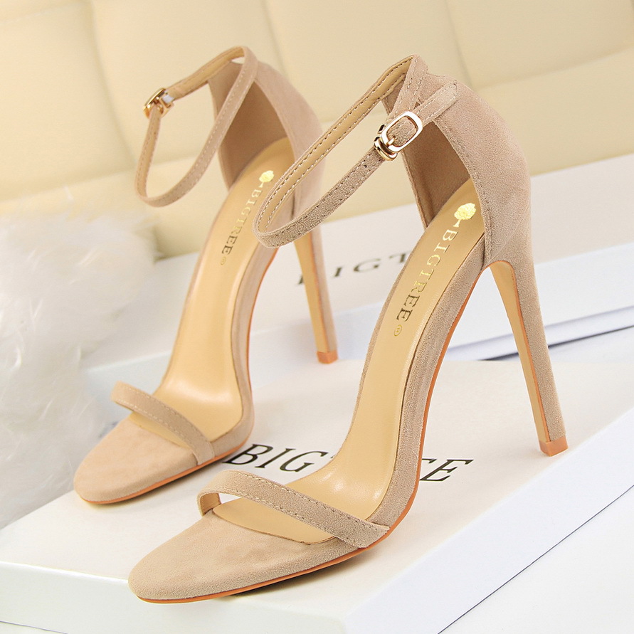 126-9 European and American Wind fashion sexy sandals with fine heel and suede toes with summer high heels.