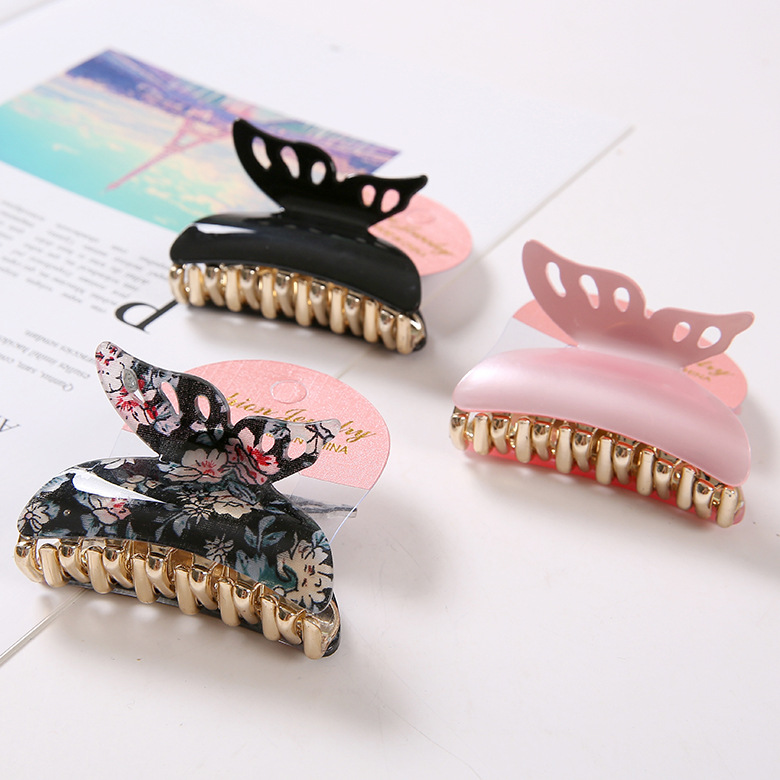 Korean New Fashion Butterfly Hair Clip Black Plastic Grab Clip Wholesale display picture 2