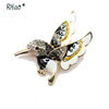 Metal high-end fashionable universal brooch lapel pin, European style, simple and elegant design