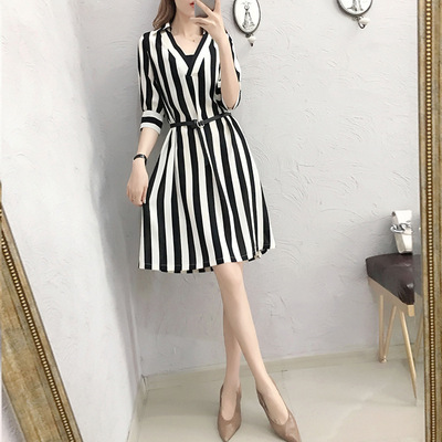 2018新款女装潮夏季修身显瘦雪纺短袖条纹衬衫连衣裙女中长款188