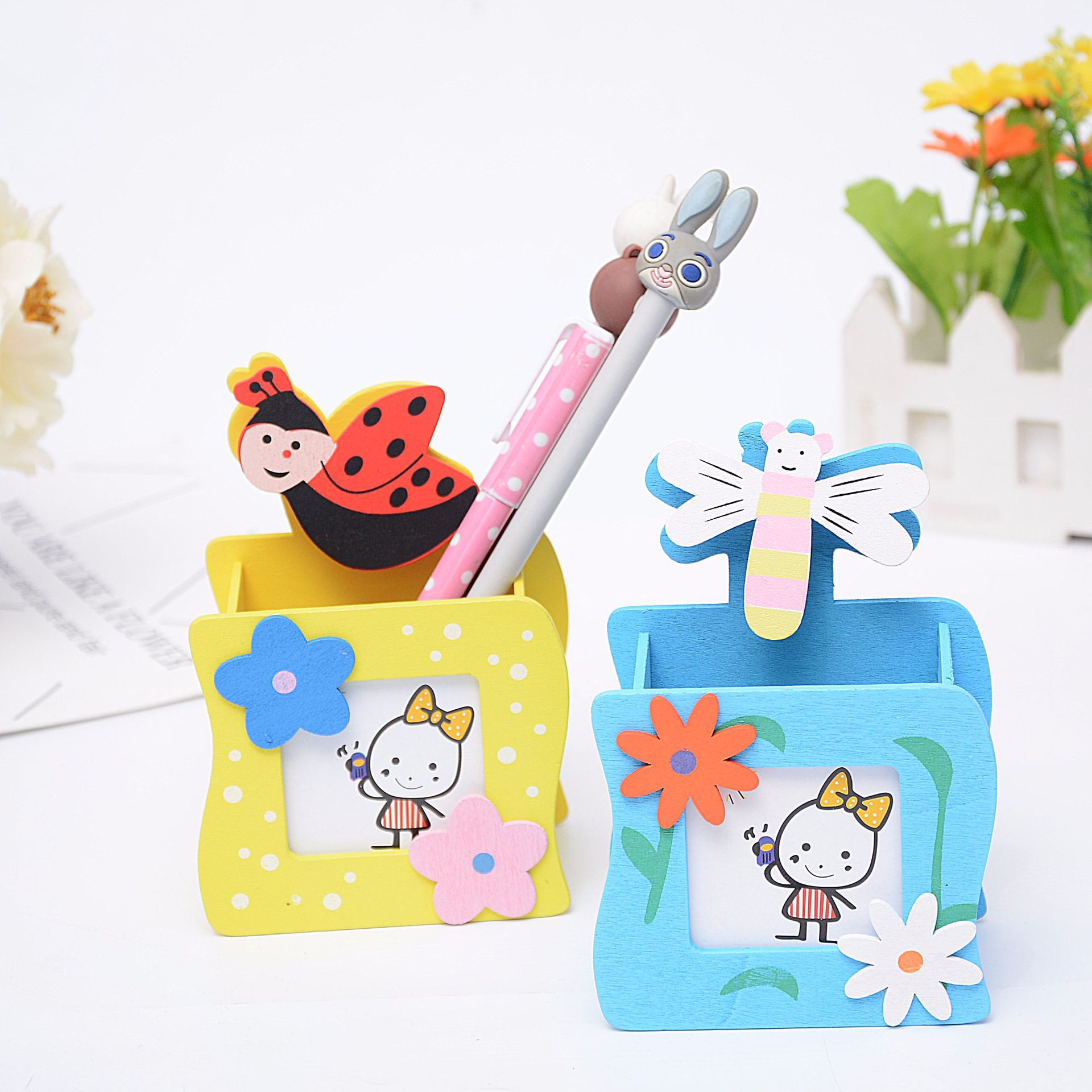创意儿童卡通多功能笔盒小蜜蜂相框木质笔筒  广告笔筒可印LOGO|ru