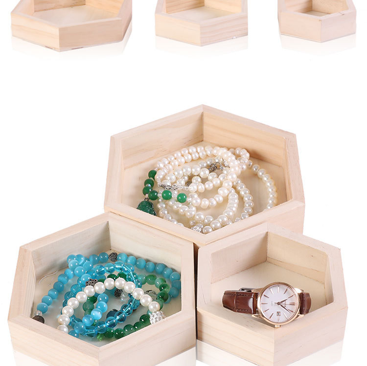 Simple Style Artistic Hexagon Solid Wood Jewelry Rack display picture 1