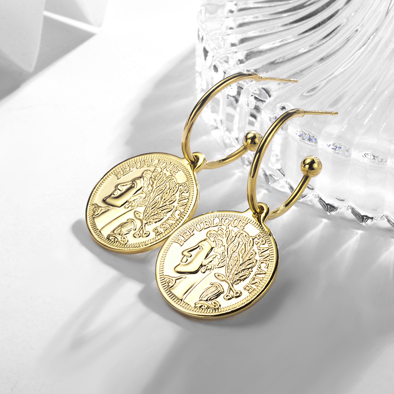 ŷ¿ԲƬŮԽӲ ƻ 821725