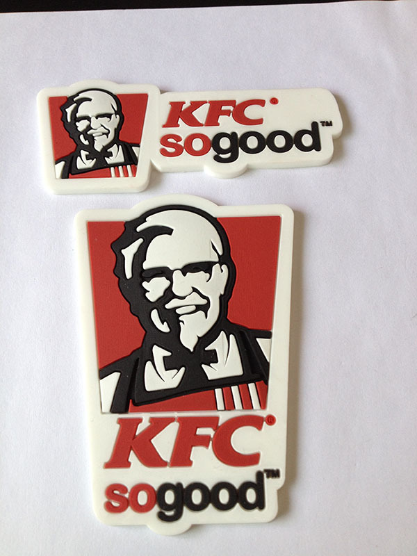 PVC卡通商标服装辅料软胶标卡通软胶胶章橡胶滴塑皮标厂家订做