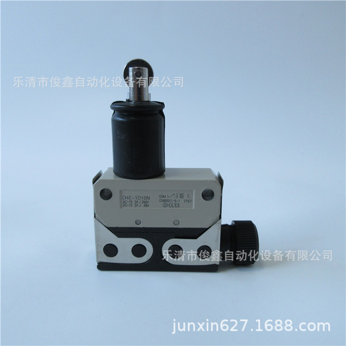 限位开关 行程开关D4E-1D10N  滚轮柱塞型