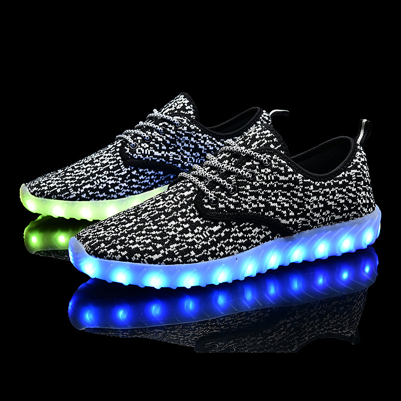 【厂货通】跨境新款时尚亲子灯鞋 椰子灯鞋韩版运动板鞋LED发光鞋