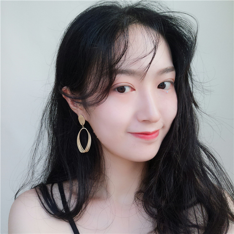 不规则圆形复古哑光金耳钉