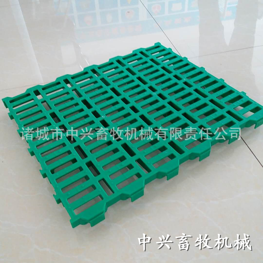 出售加厚型号羊床 塑料羊粪板 羊专用漏粪板厂家