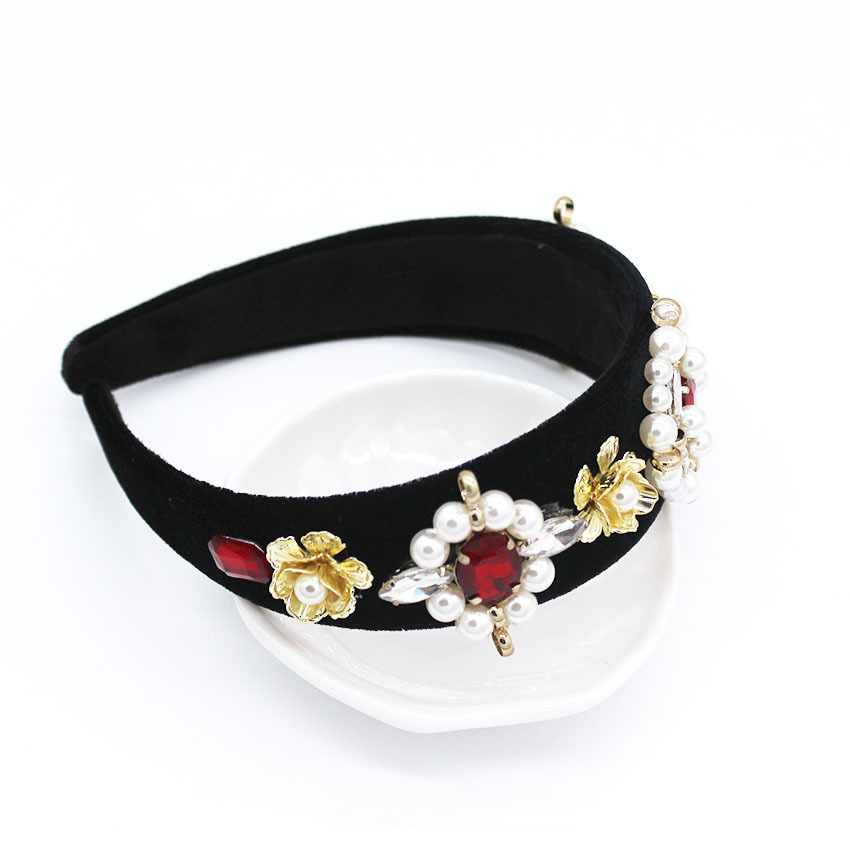 New Baroque New Pearl Headband Fashion Temperament Two-color Matching Iron Pearl Geometric Headband display picture 6