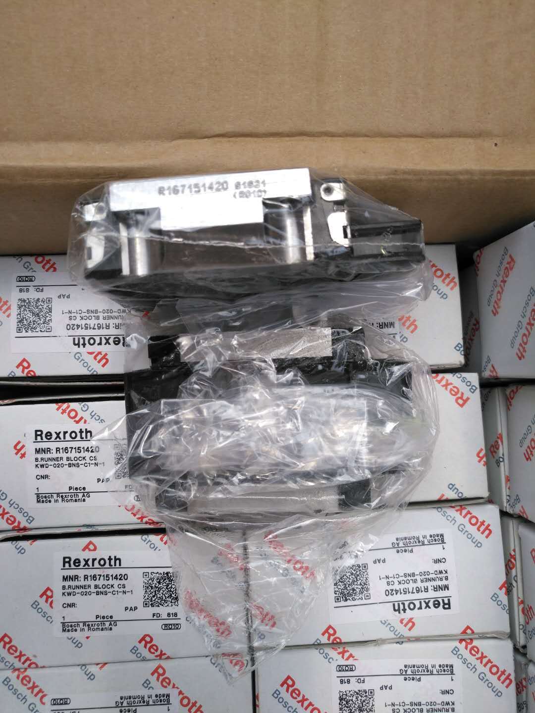 R1651-423-20，滑块	R165129420-25规格H精度，自动化机器人用