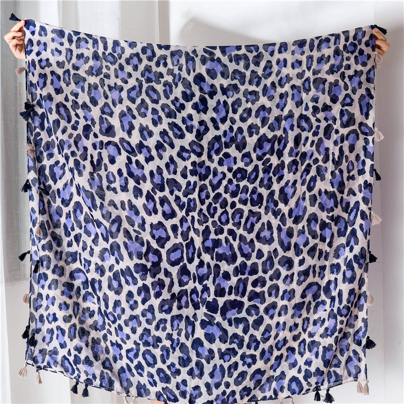 Leopard-print Cotton And Linen Scarves, Shawl, Long Silk Scarf, Keep Warm display picture 1