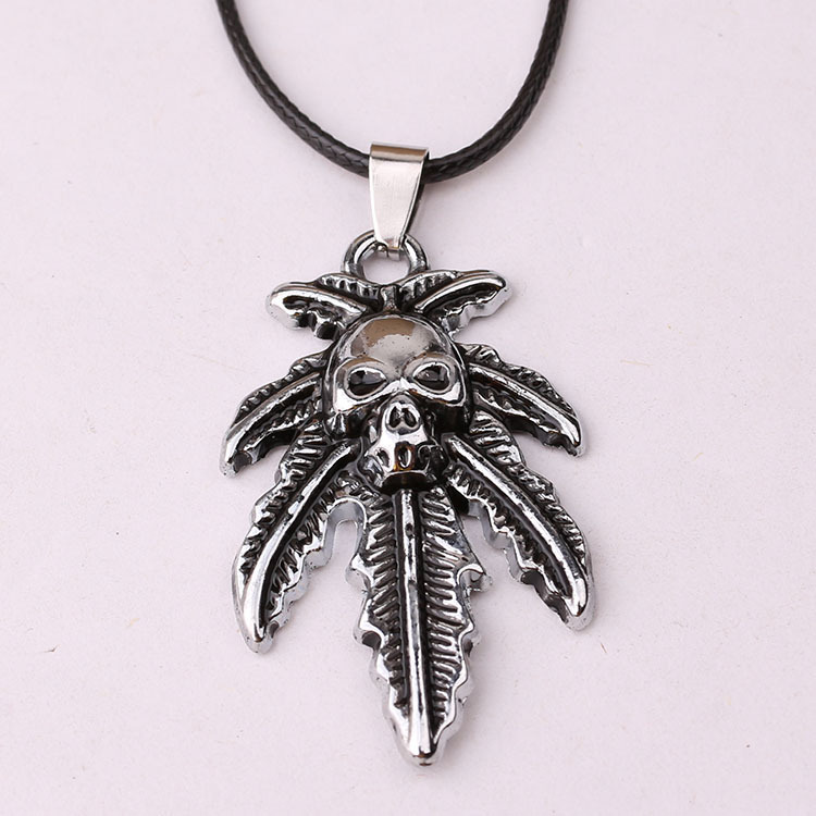 New personalized tree leaf necklace, punk domineering nightclub skull pendant, male student accessory_voghion.com