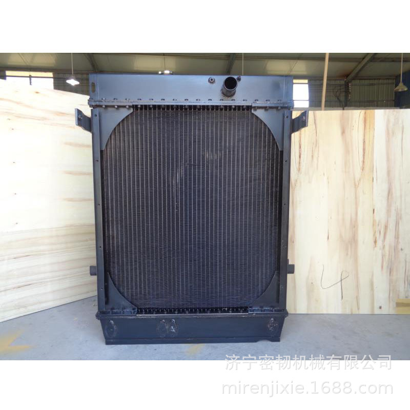 WA470-3散热器总成421-03-21103 装载机WA470-3水箱