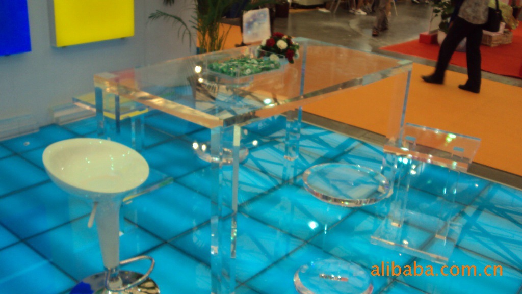 30mm*1220*2440亚克力桌子椅子底座音响化妆品展示架用板厂家订做