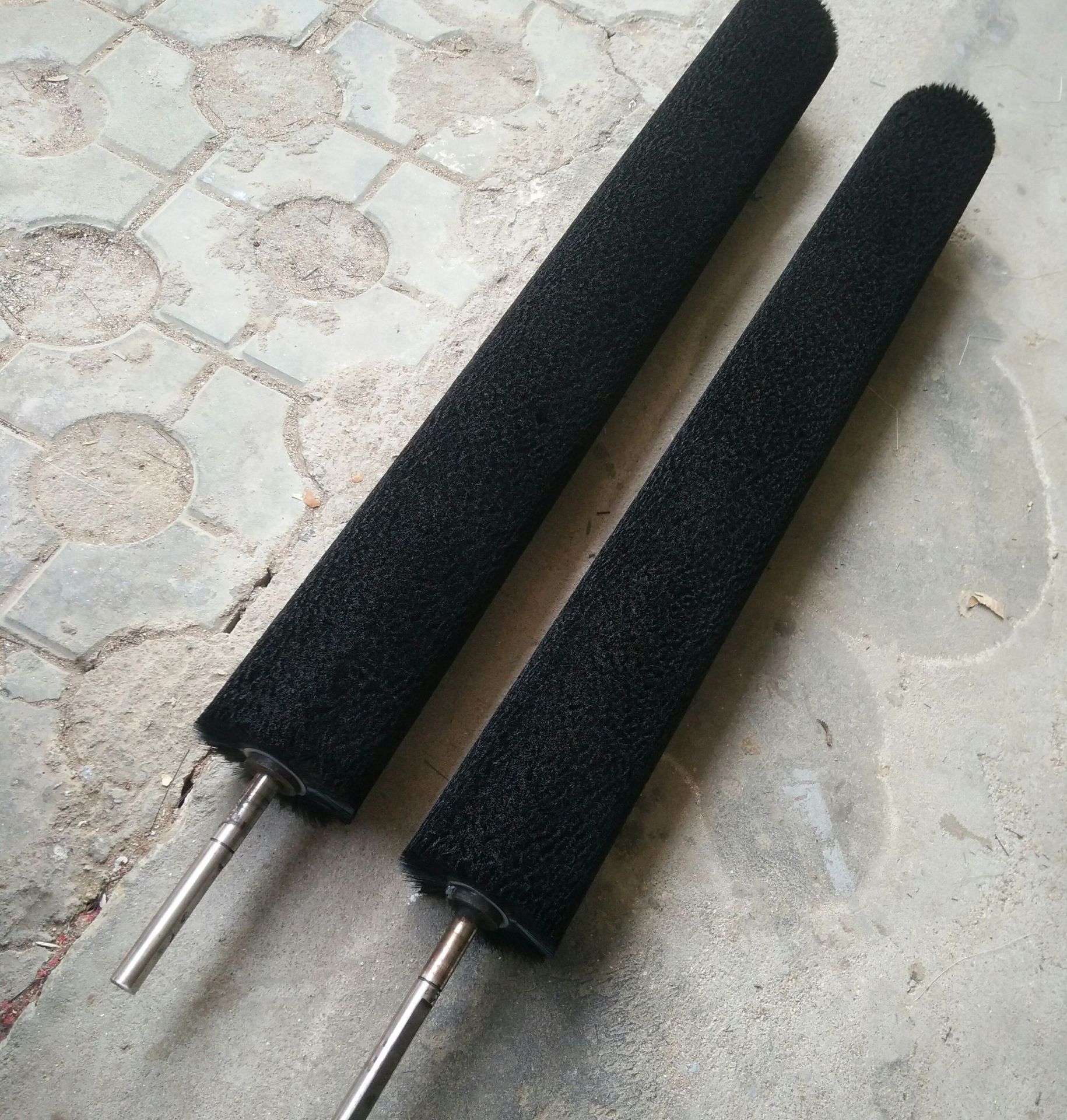 供应人字形毛刷辊   毛刷辊  去毛刺毛刷辊厂家批发价格