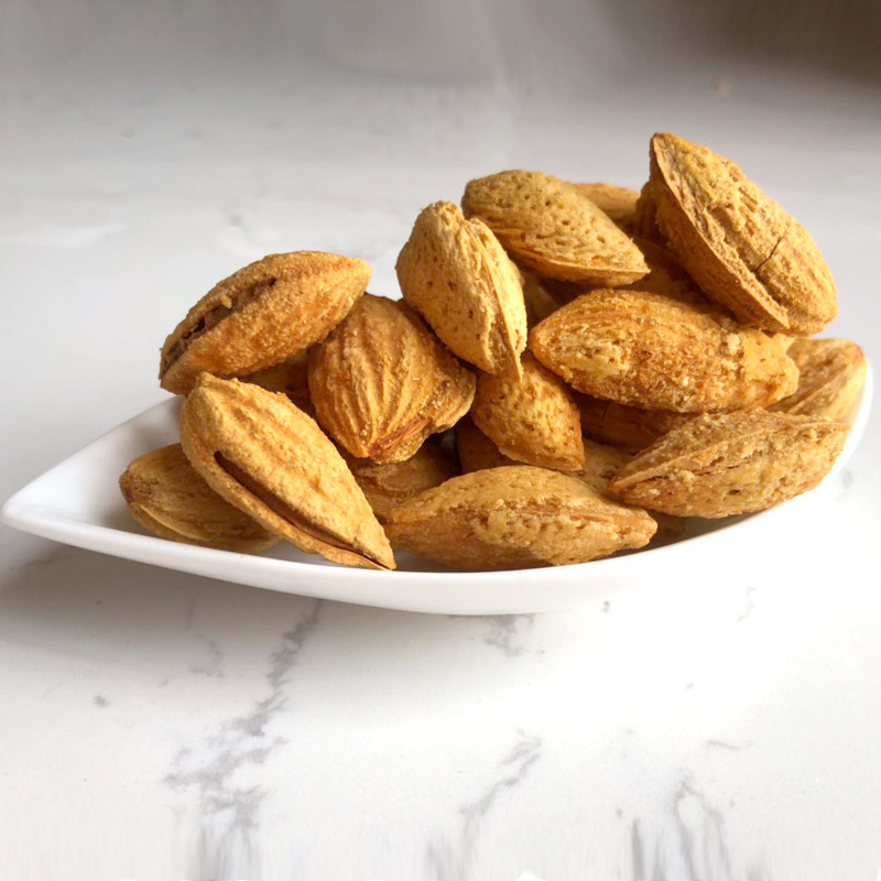 新疆特产坚果零食杏仁 20斤起批巴旦木 跑地摊散装整箱批发干果壳