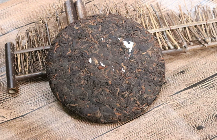 Пуэр tea, 2015 год, 357 грамм, 300 лет