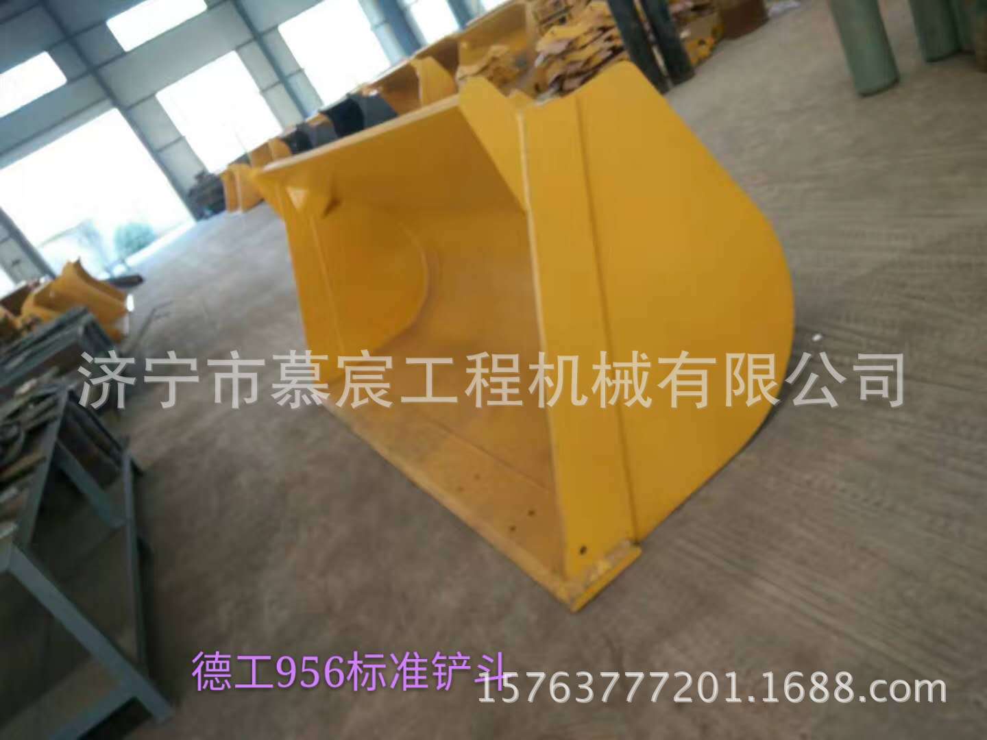 厂家现货供应德工956标准铲斗  各种装载机铲斗 优质配件