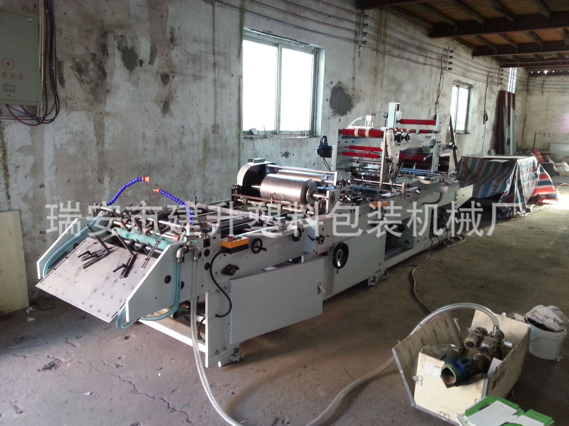 全新TC1080-型全自动对线切角贴窗 90度贴窗机