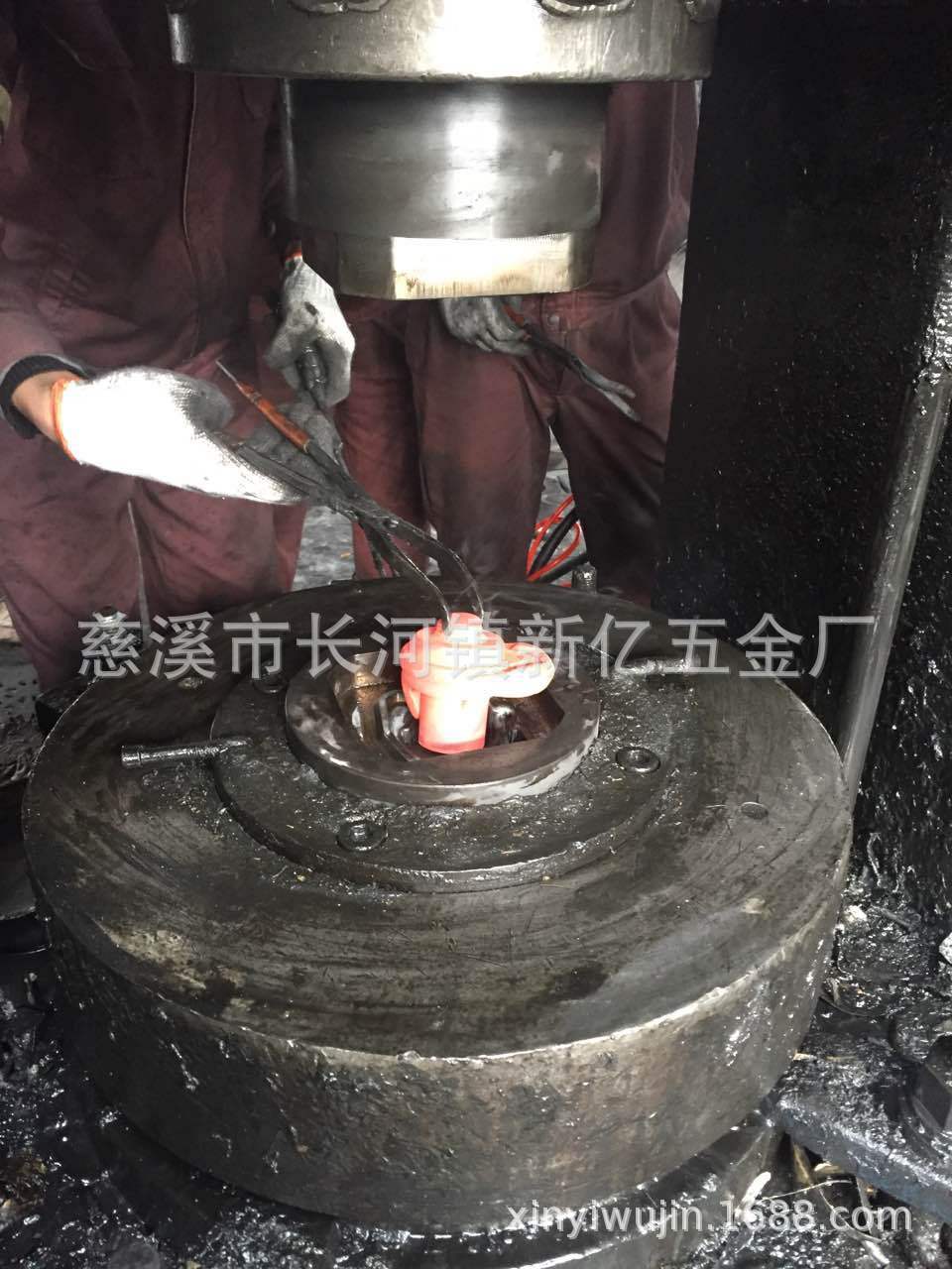 精密热锻件，深孔挤压件，畸形孔黄铜紫铜锻压件，铜合金红冲件