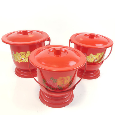 wholesale Wedding celebration Plastic Spittoon marry Jubilation portable With cover Spittoon household children the elderly A potty Commode