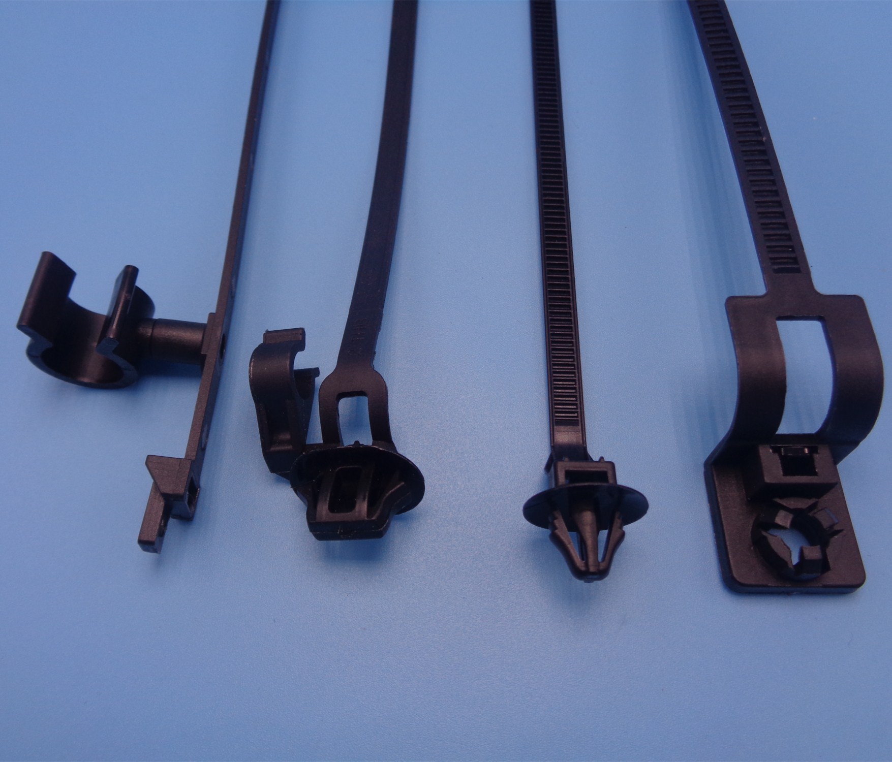 销售汽车扎带 飞机头扎带 插销式扎带 汽车线束扎带 飞机头扎带