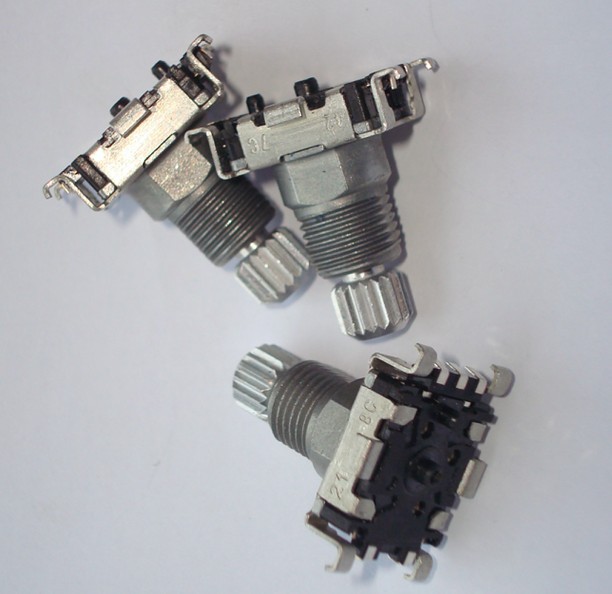 EC11型旋转编码器带开关贴片接脚24定位车载导航选择音量开关ALPS