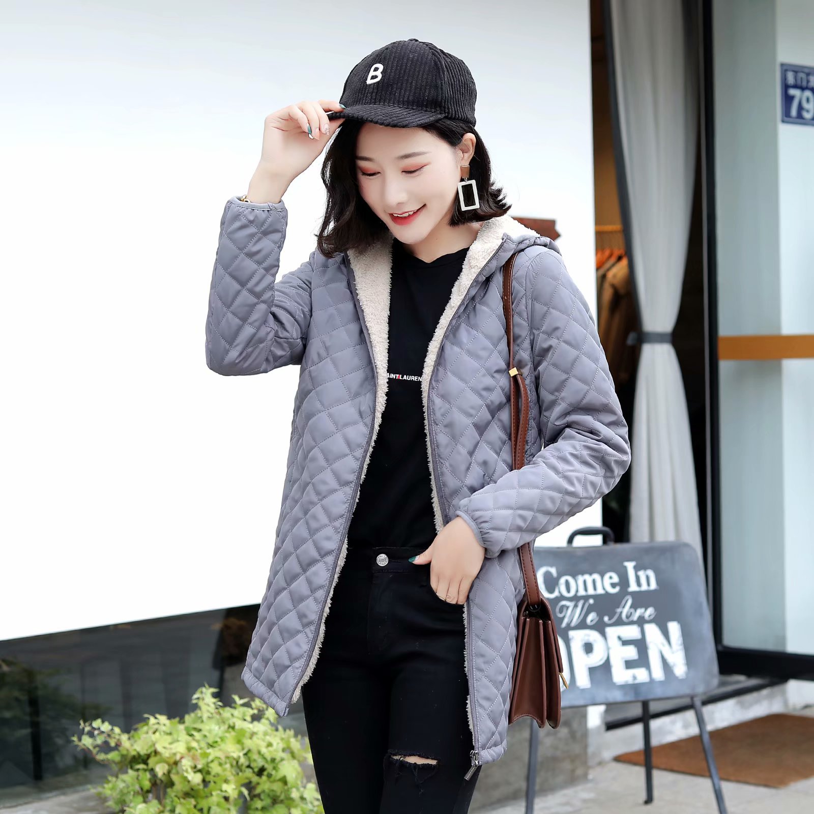 2018 winter new hooded warm lamb cashmere long sleeved cotton clothes cotton clothes plus size women's coat