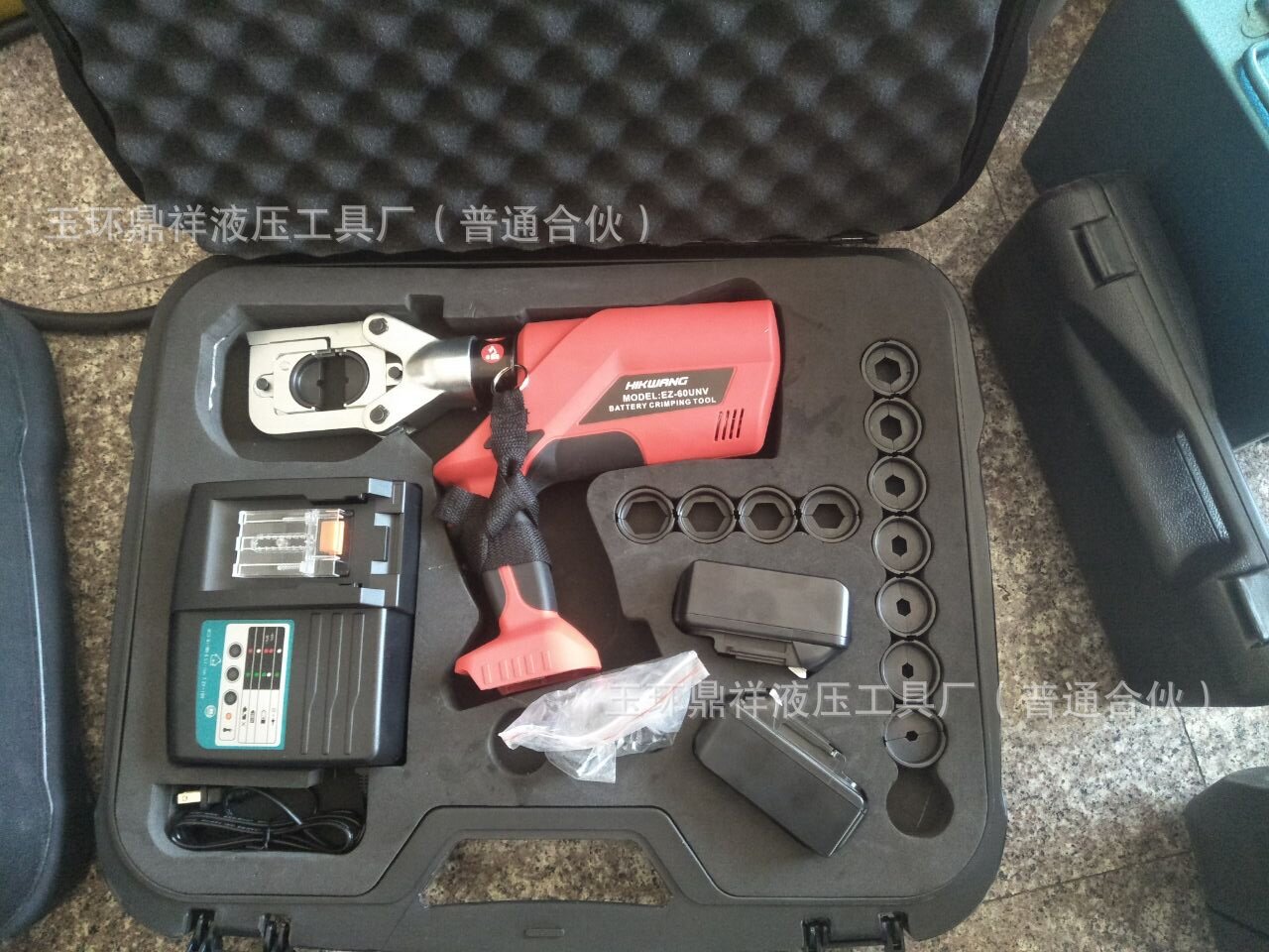 多功能充电式液压钳电动剪线压接双用全能王三合一液压钳EZ-60UNV